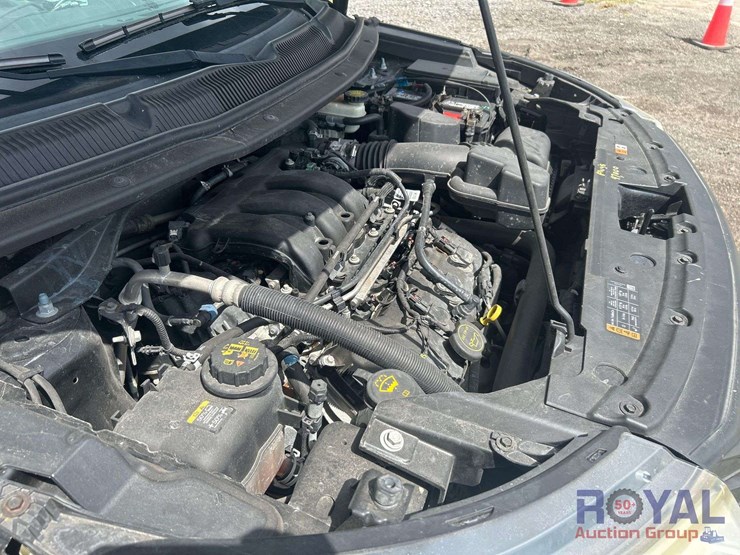 2016-ford-explorer-image-7