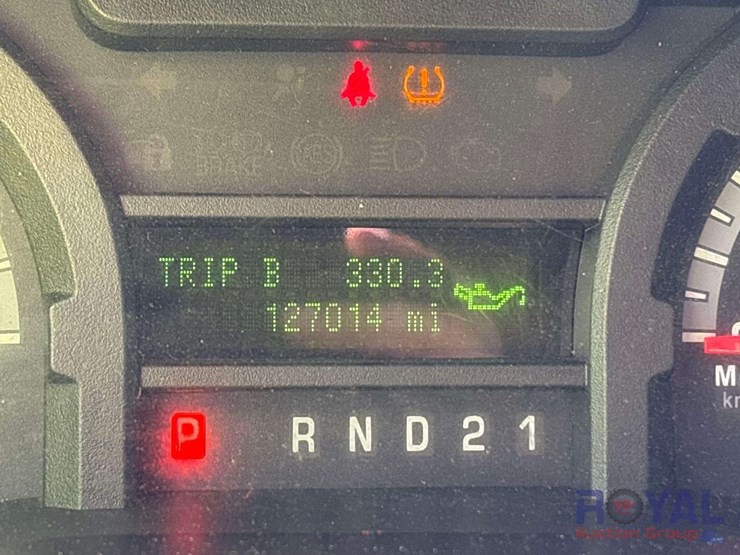 2011-ford-e350-image-5