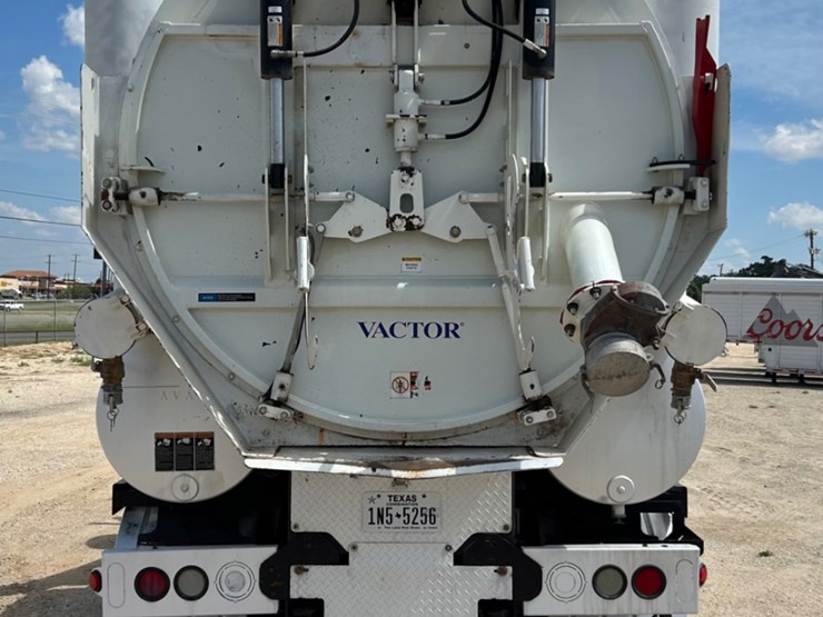 2012-international-workstar-7500-image-5