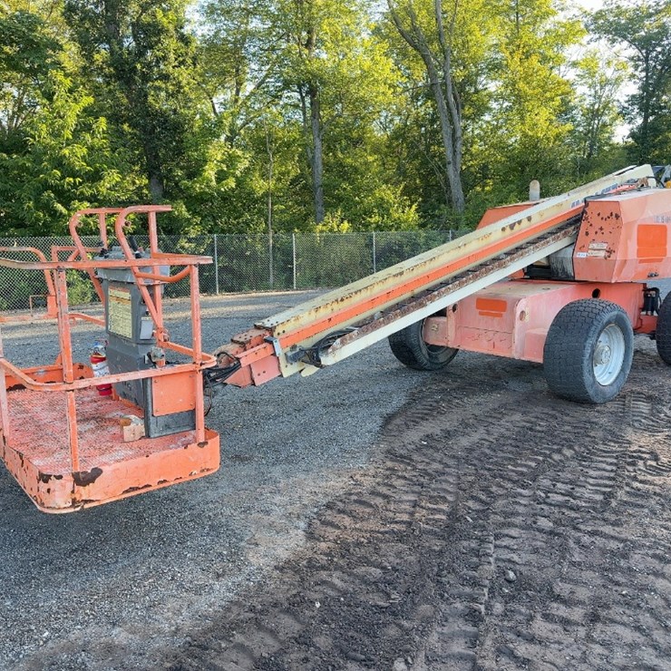 2015 JLG 600S
