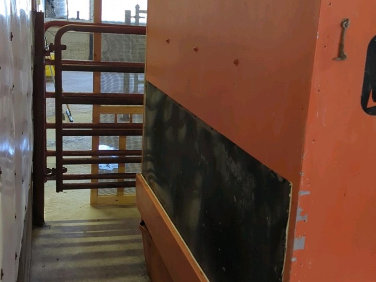 smidley-livestock-feeder-7'x3'x8'-image-5