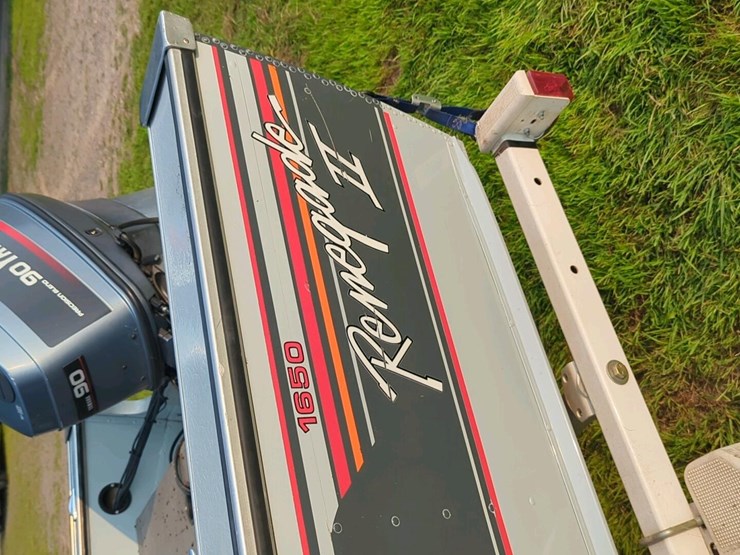 1991-lund-renegade-ii-1650-fishing-boat-and-shoreland-trailer,-yamaha-90-precision-blend-motor-with-minnkota-quiet-turbo-pro-power-trolling-motor-sn-mk01179703a-image-25