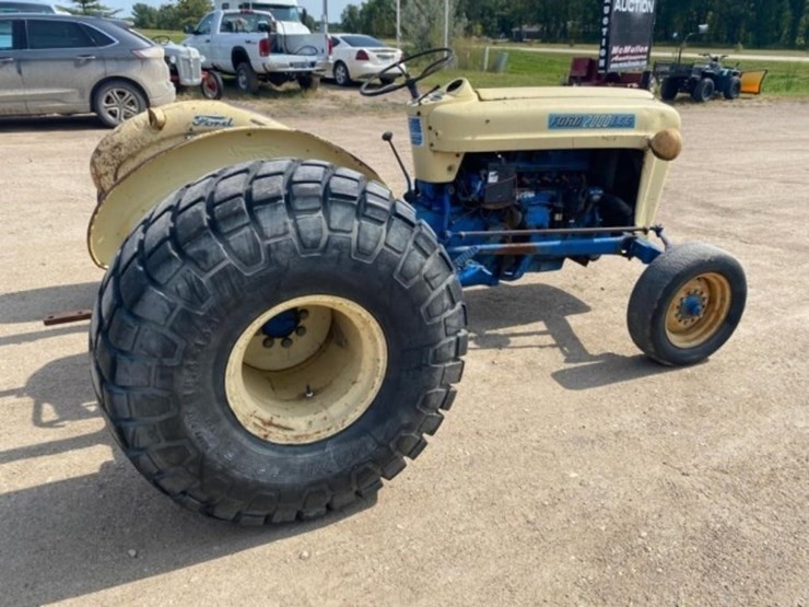 ford-2000-image-5