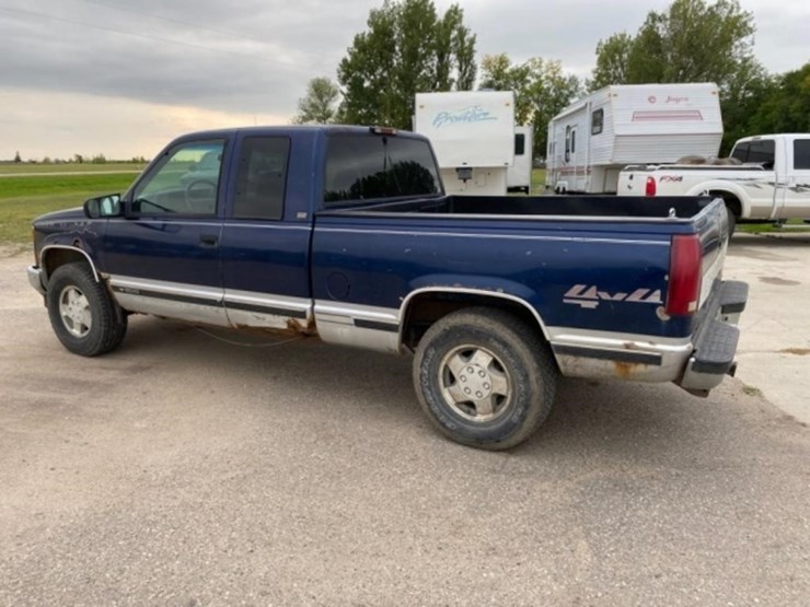 1995-chevy-silverado-1500-5.7l-v8,-auto,-ext.-cab-image-11