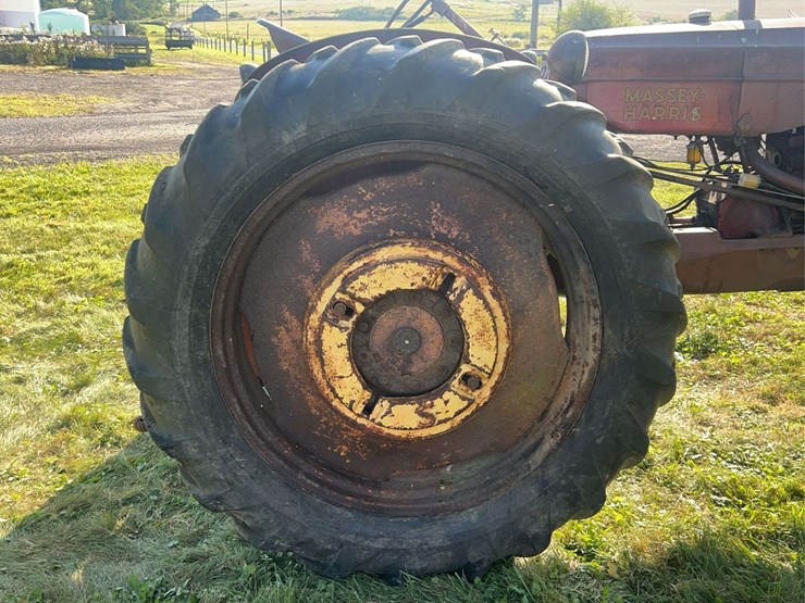 massey-ferguson-44-image-26