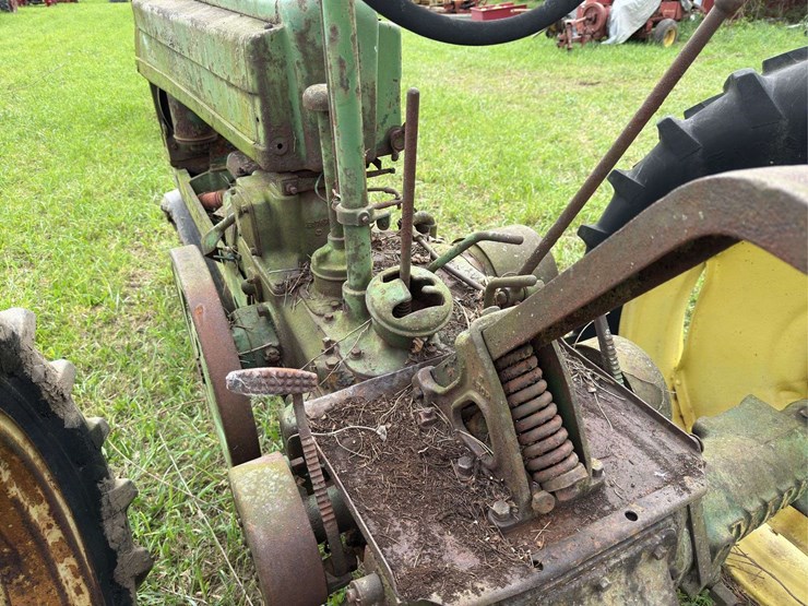 john-deere-model-b-image-9