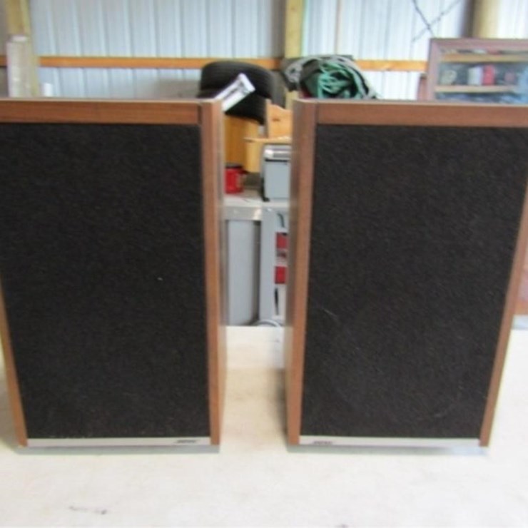 2-Bose Model 601 Speakers, Right & Left,15x13x25.5