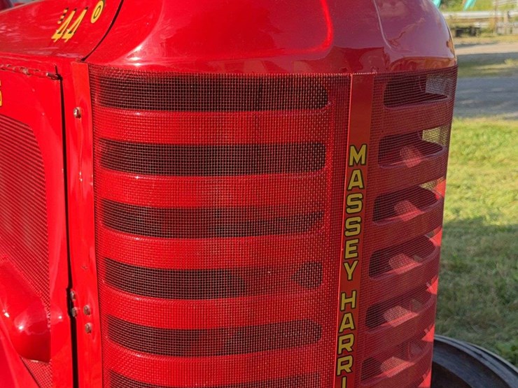 massey-ferguson-44-image-24