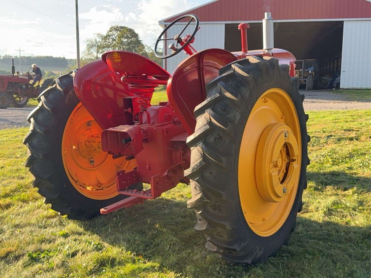 massey-ferguson-30-image-30