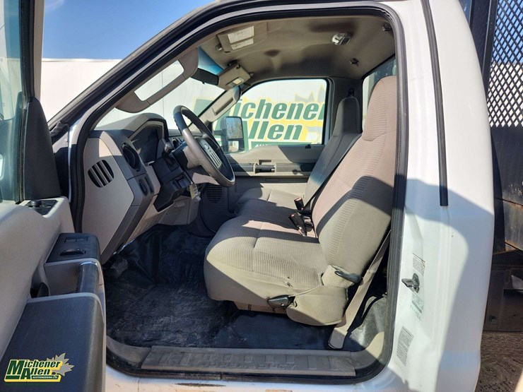2008-ford-f550-image-23