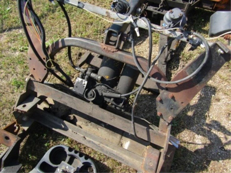 meyers-90in.-plow-w/mounts-&-controls-image-13