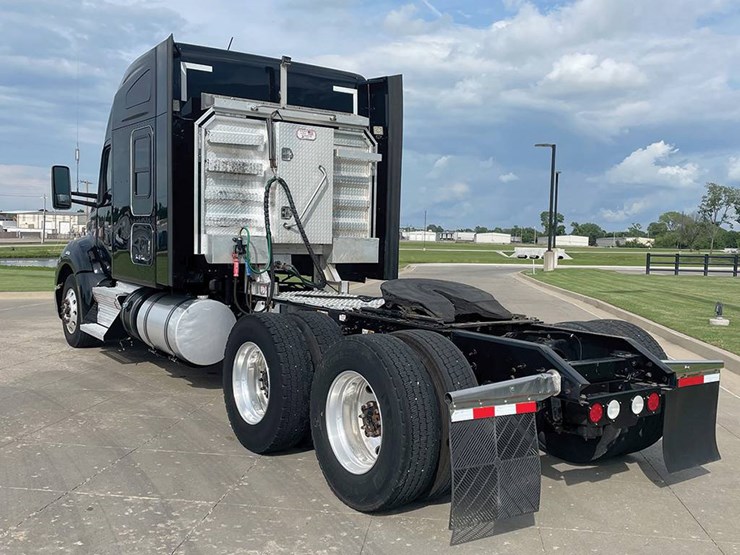 2020-kenworth-t680-image-3