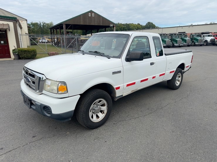 2009-ford-ranger-xlt-image-1