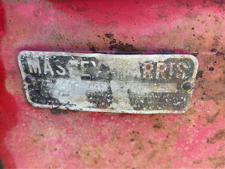 massey-ferguson-444-image-54