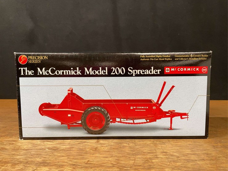 1/16-mccormick-200-spreader-precision-nib-ertl-image-19