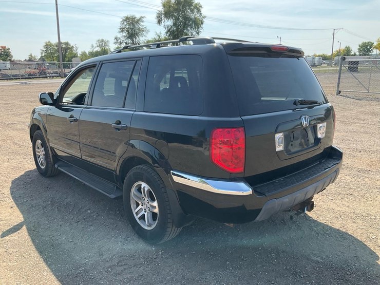 2004-honda-pilot-image-3