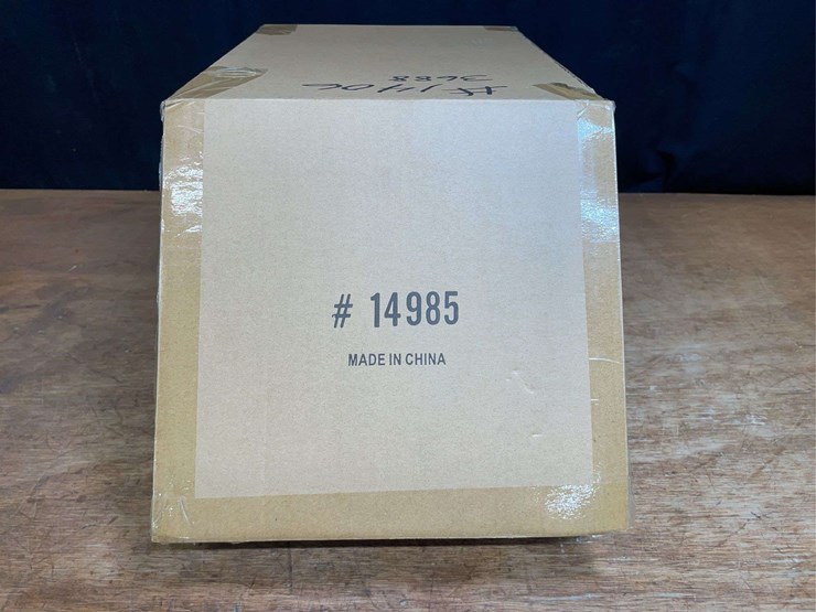 1/16-ih-3688-2016-nftm-nib-ertl-image-12