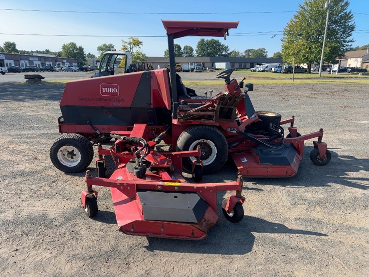 2007-toro-groundsmaster-580d-image-6