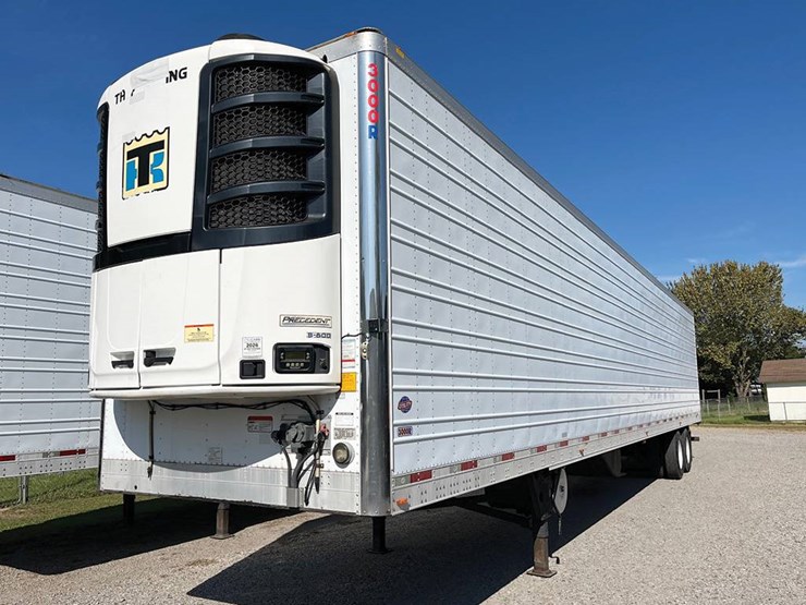 2018-utility-3000r-image-1
