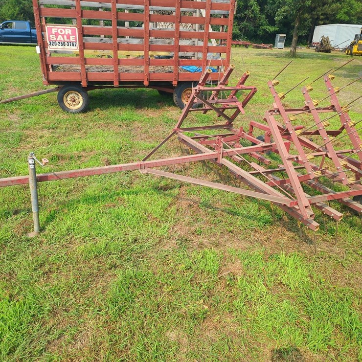 Kovar 3 section, 17' Spring Tine Drag,