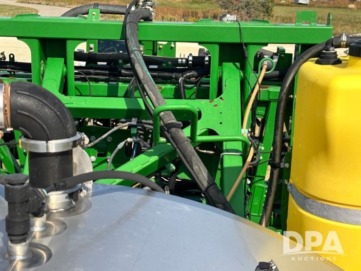 2018-john-deere-r4038-image-128