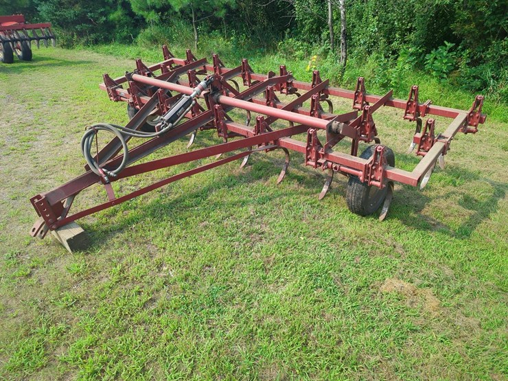 glenco-13'-chisel-plow-image-2