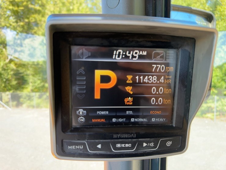 2012-hyundai-hl780-9-image-32