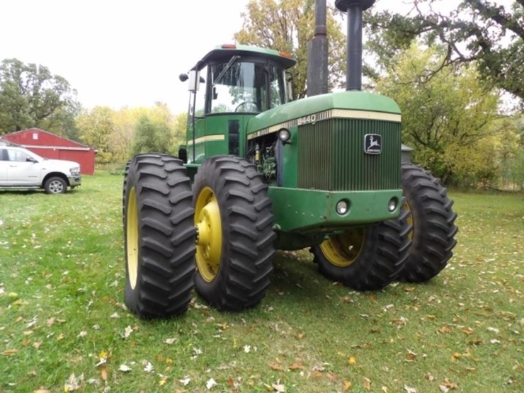 1981-john-deere-8440-image-10