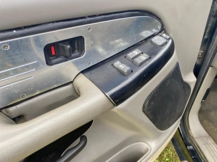1999-gmc-sierra-1500-image-25