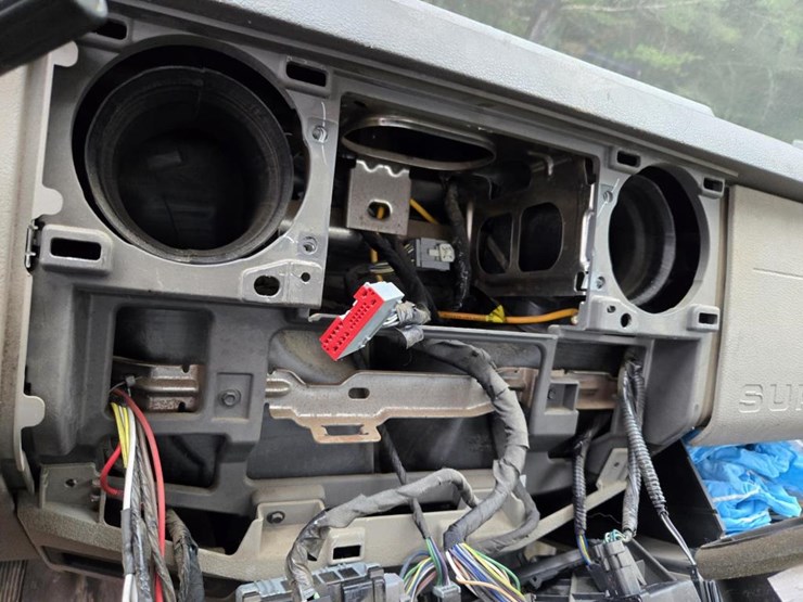 2010-ford-f550-image-51