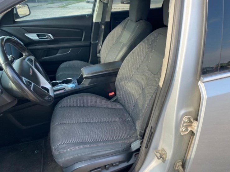 2010-gmc-terrain-sle-image-31