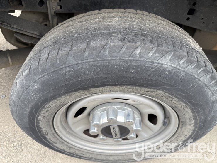 2020-ford-f250-xl-image-30