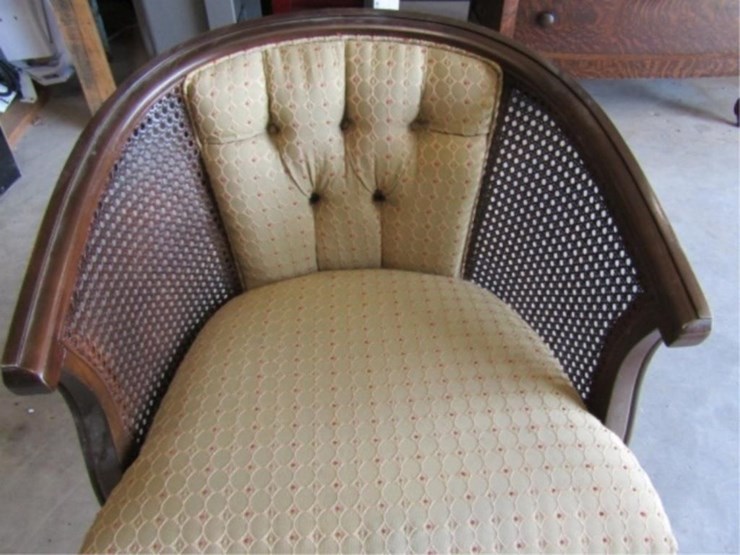 chair-w/padded-seat-nice-image-10