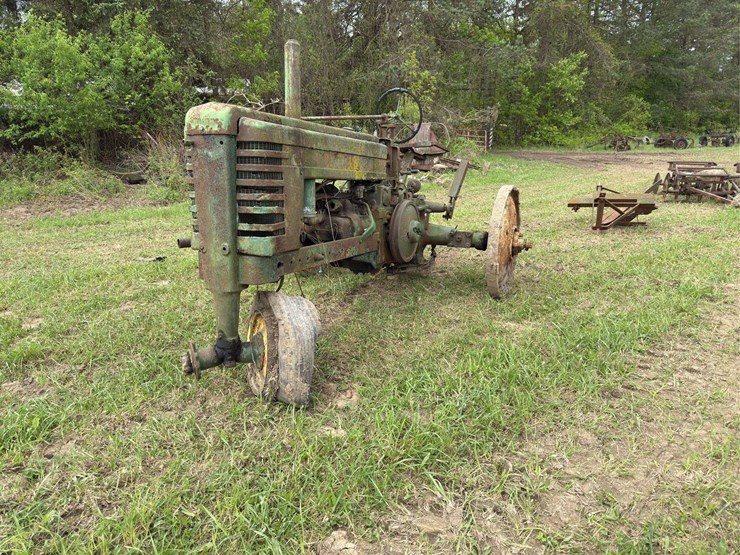 john-deere-model-b-image-2