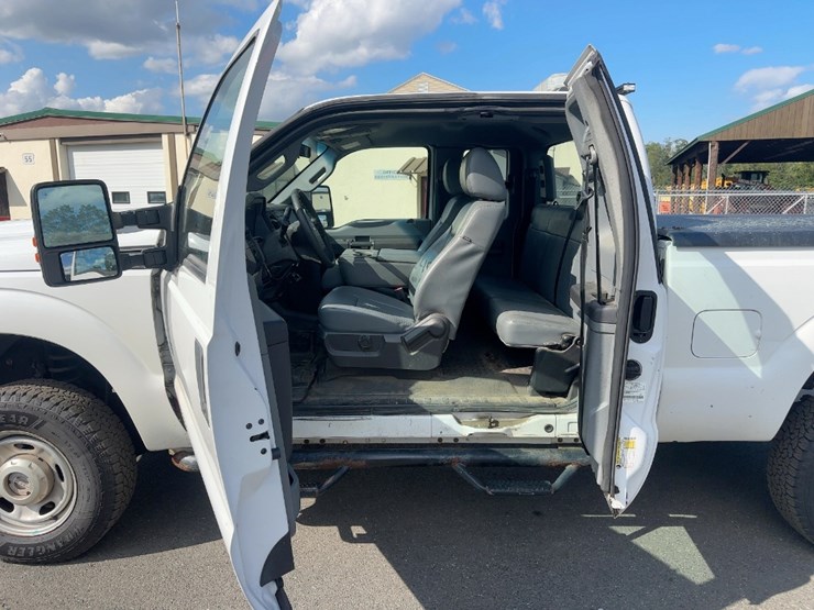 2016-ford-f250-xl-image-14