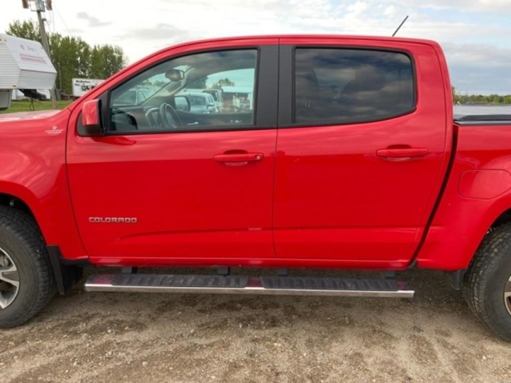 2017-chevy-colorado-z71-4x4-v6,-auto,-crew-cab,-image-18