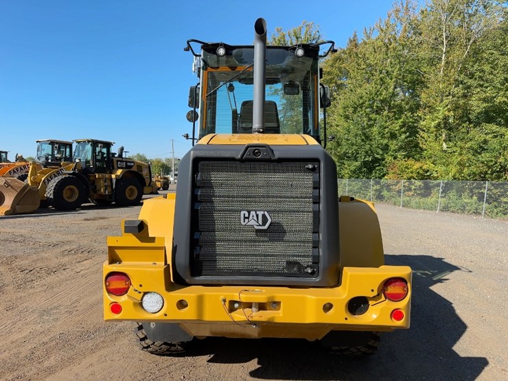 2022-caterpillar-910-image-4
