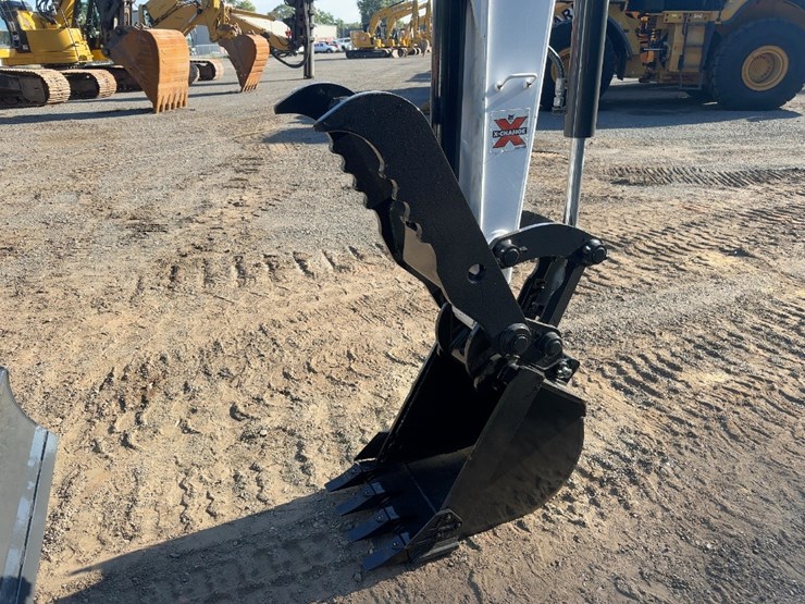 2021-bobcat-e42-image-9