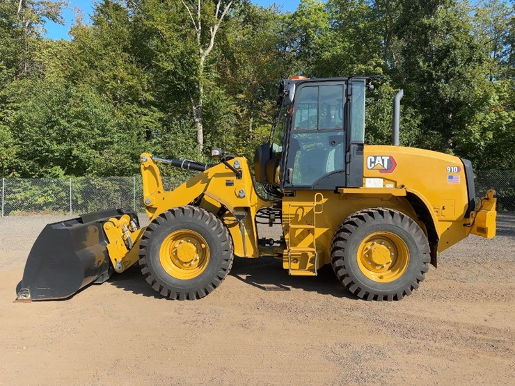 2022-caterpillar-910-image-2