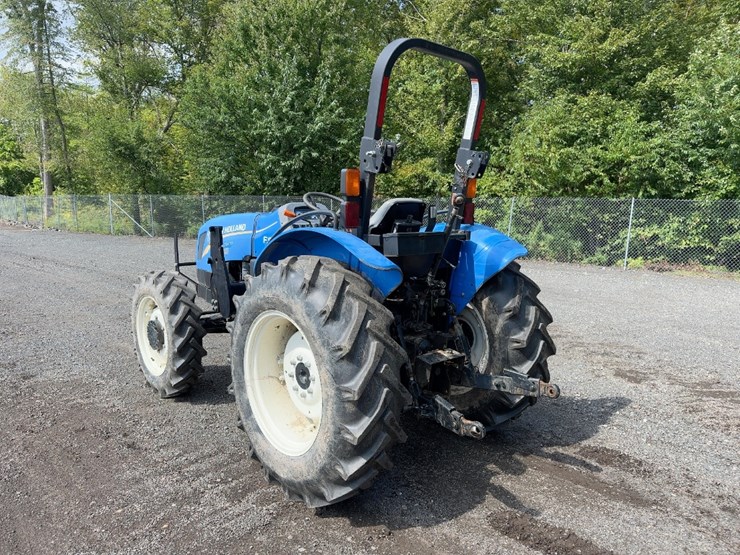 new-holland-workmaster-70-image-3