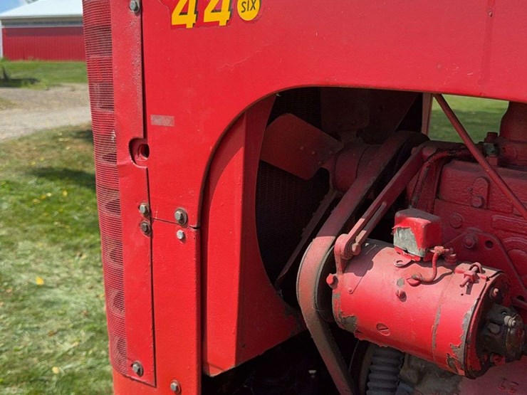 massey-ferguson-44-image-49