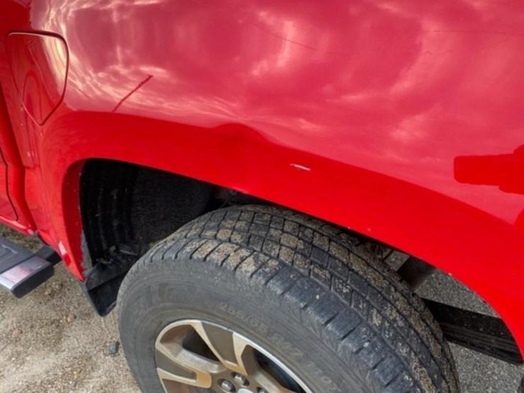2017-chevy-colorado-z71-4x4-v6,-auto,-crew-cab,-image-17