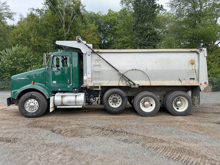 2016-kenworth-t800-image-2