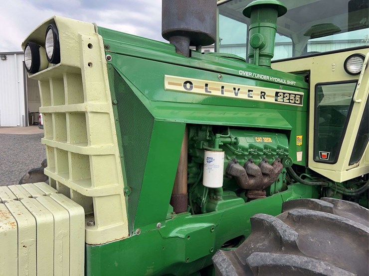 1974-oliver-2255-image-15
