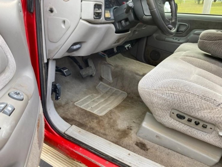 1997-chevy-silverado-1500-5.7l-v8,-auto,-ext.-cab-image-48