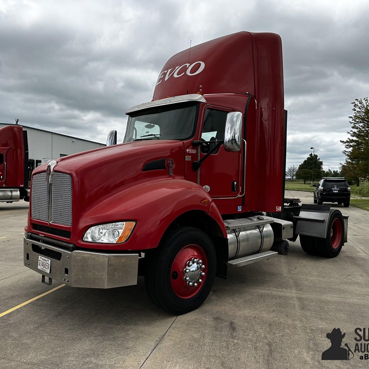 2012 KENWORTH T440
