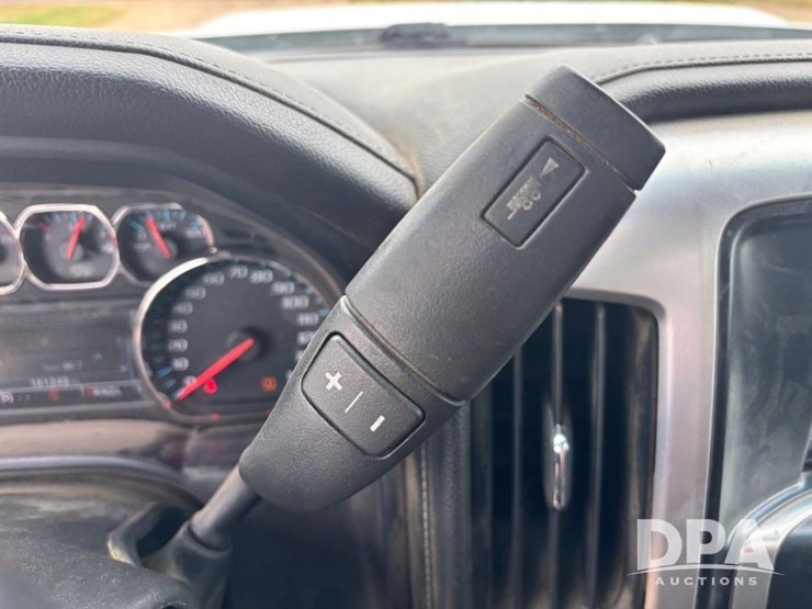 2017-gmc-sierra-2500hd-image-87