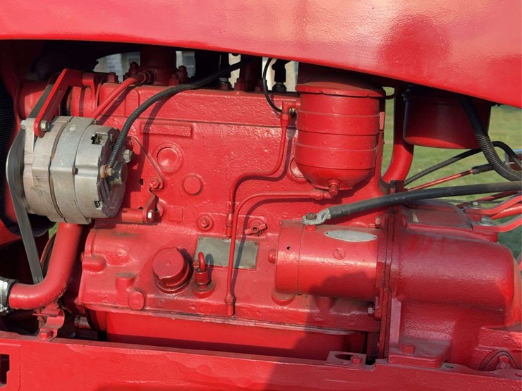 massey-ferguson-30-image-12