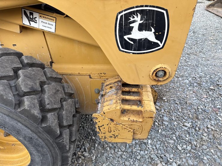 2008-deere-320-image-20