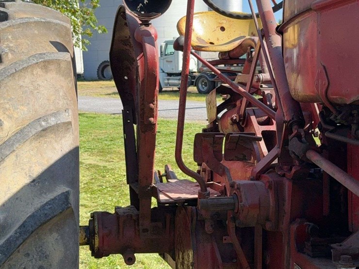 massey-ferguson-44-image-39